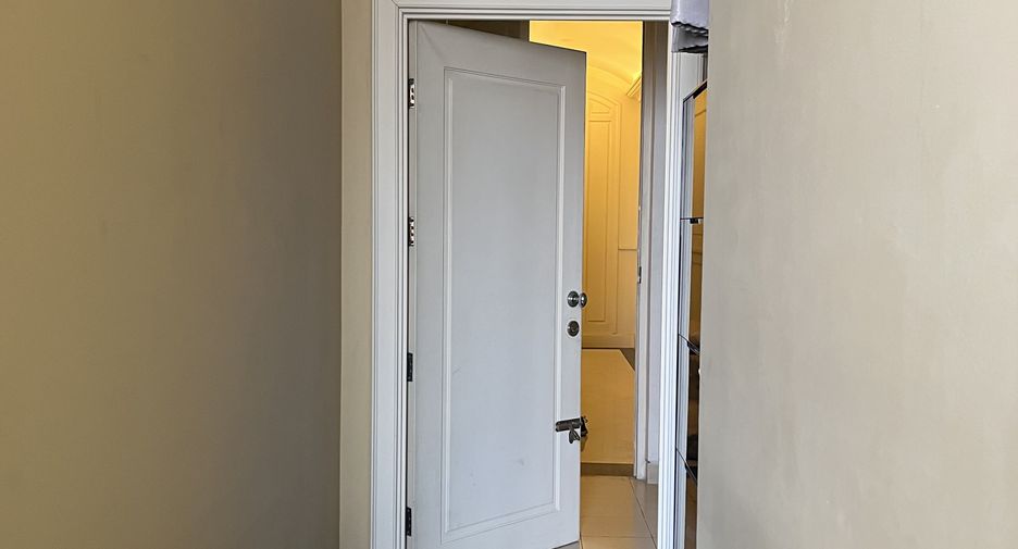 Condo en venta de 4 habitaciones en Watthana, Bangkok