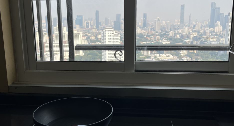 Condo en venta de 4 habitaciones en Watthana, Bangkok