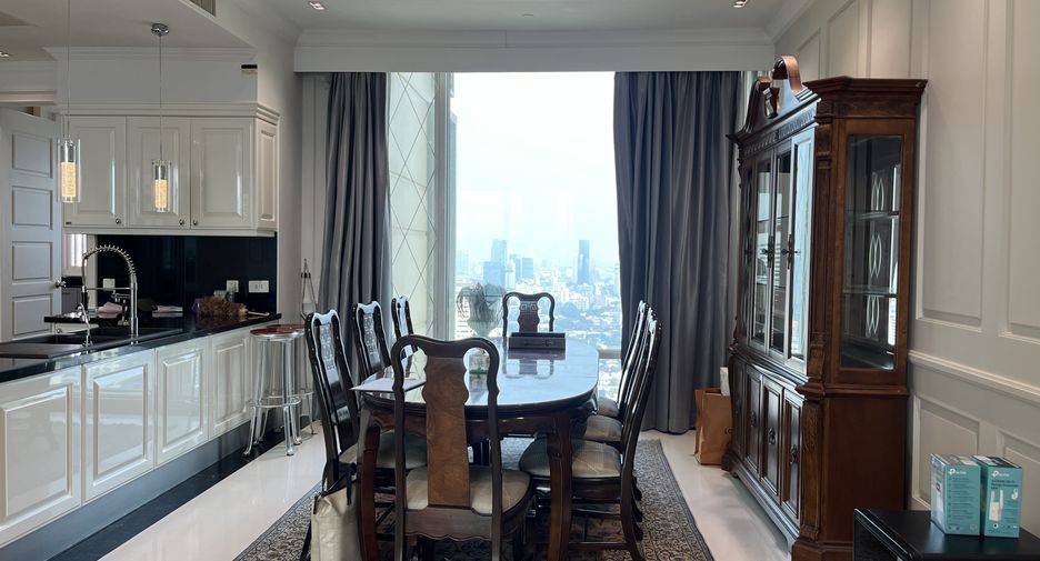 Condo en venta de 4 habitaciones en Watthana, Bangkok