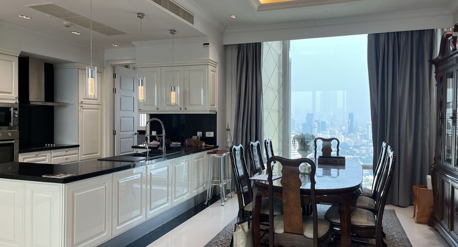 Condo en venta de 4 habitaciones en Watthana, Bangkok