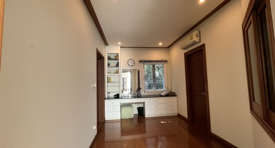 Casa en venta de 5 habitaciones en Mueang Chiang Mai, Chiang Mai