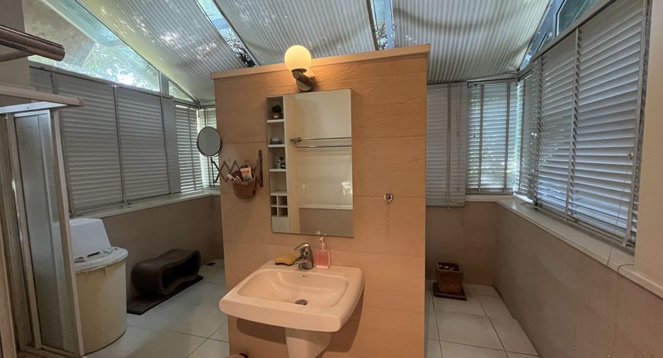 Casa en venta de 5 habitaciones en Mueang Chiang Mai, Chiang Mai