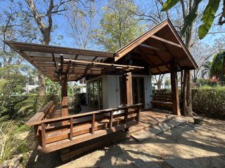 For sale 5 bedrooms house in Mueang Chiang Mai, Chiang Mai