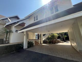 For sale 5 bedrooms house in Mueang Chiang Mai, Chiang Mai