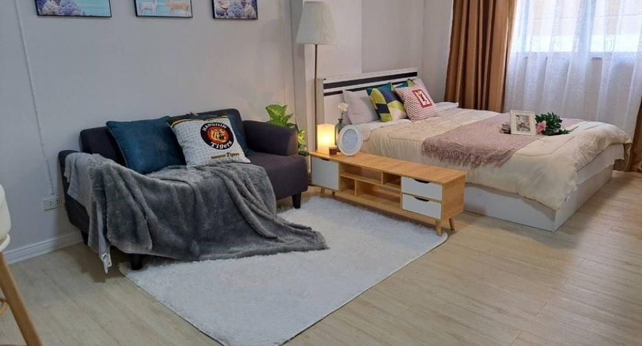 Wohnung zur Miete mit Studio in Bang Kapi, Bangkok
