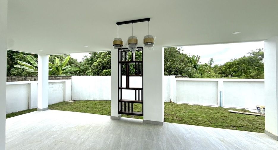 For sale 3 bedrooms house in Saraphi, Chiang Mai