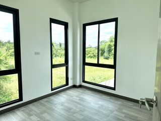 For sale 3 bedrooms house in Saraphi, Chiang Mai