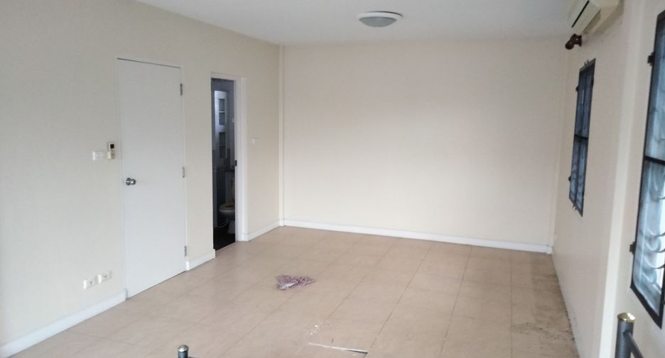 For sale 3 bedrooms house in Bang Phli, Samut Prakan