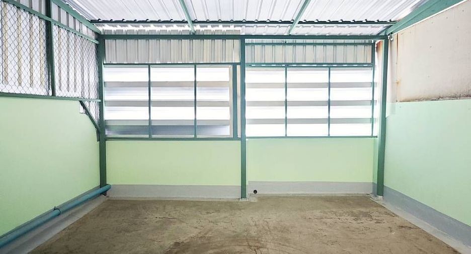 For sale 4 bedrooms townhouse in Bang Phli, Samut Prakan