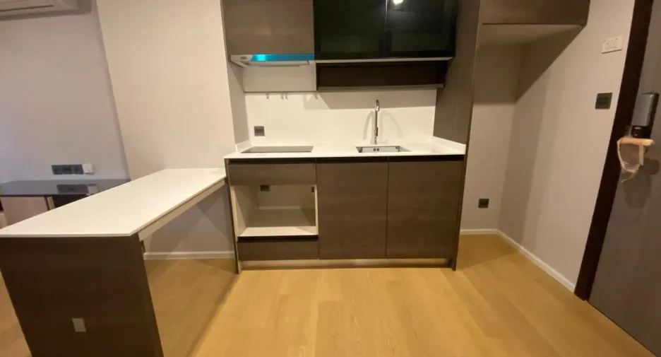 For sale 1 bed condo in Phaya Thai, Bangkok