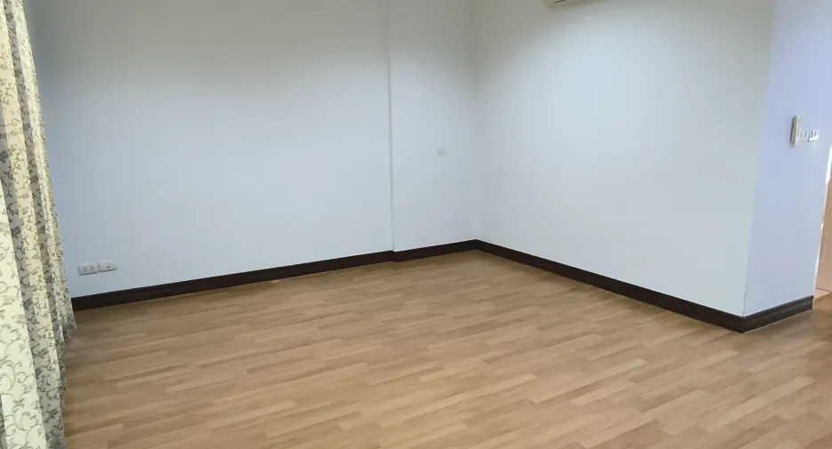 ขาย และ ให้เช่า 3 ห้องนอน ทาวน์เฮ้าส์ ใน ทุ่งครุ, กรุงเทพฯ