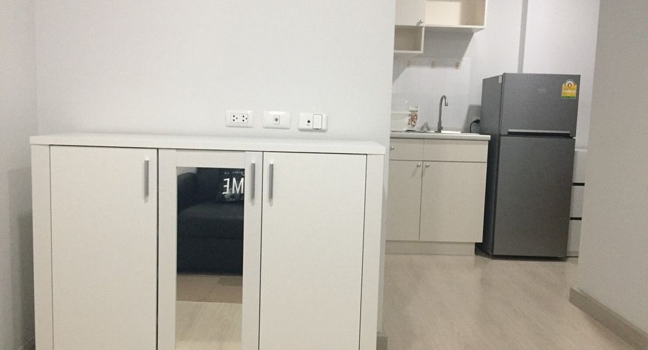 For sale 1 bed condo in Mueang Samut Prakan, Samut Prakan