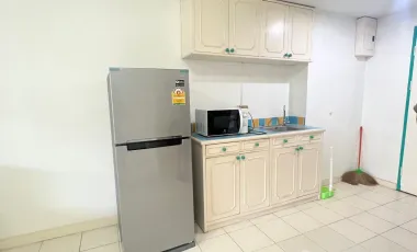 For rent studio condo in Yan Nawa, Bangkok