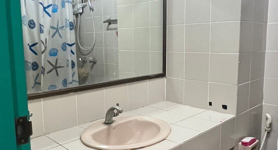 For rent studio condo in Yan Nawa, Bangkok