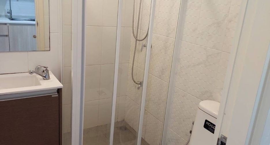 For rent 1 bed condo in Wang Thonglang, Bangkok