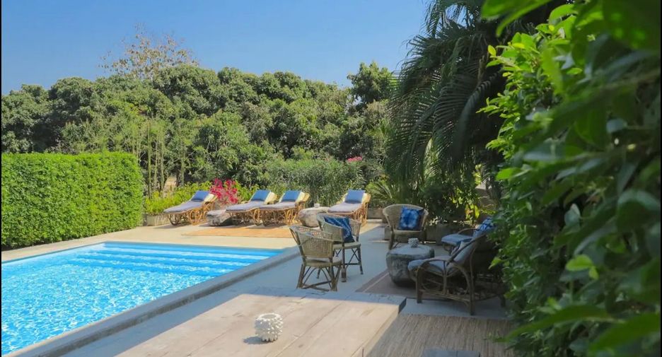 For sale and for rent 5 bedrooms villa in Saraphi, Chiang Mai