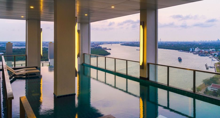 For sale 3 bedrooms condo in Mueang Samut Prakan, Samut Prakan