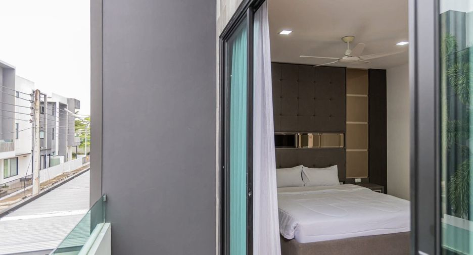 Casa adosada en venta y en alquiler de 3 habitaciones en Hang Dong, Chiang Mai