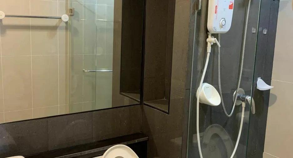 For rent 1 bed condo in Thon Buri, Bangkok