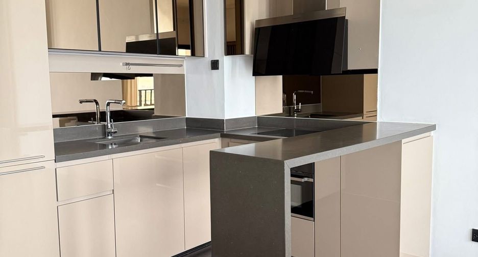 Продажа и аренда 2 спальни кондо в Щаттхана, Бангкок