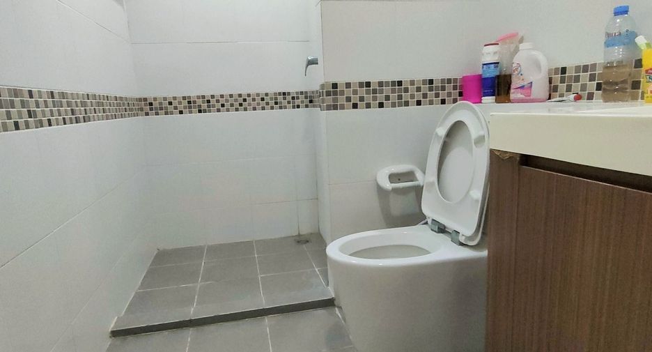 For rent 1 bed condo in Phra Khanong, Bangkok