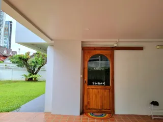 À vendre et à louer 4 chambres maison à Mueang Chiang Mai, Chiang Mai