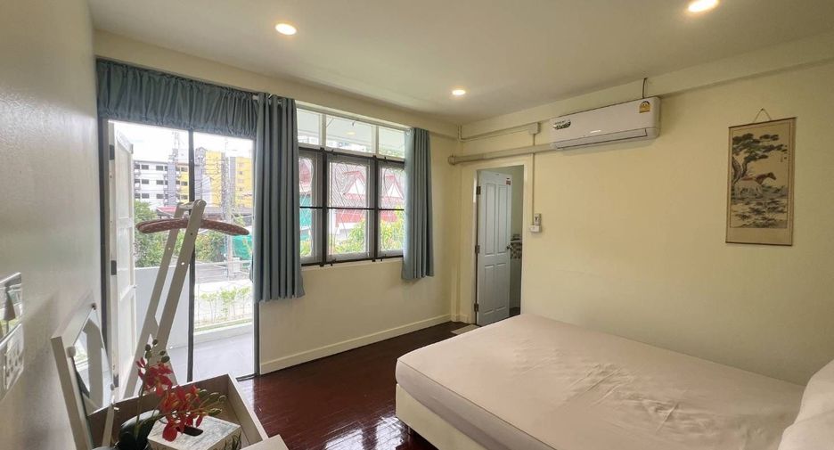 For sale and for rent 4 bedrooms house in Mueang Chiang Mai, Chiang Mai