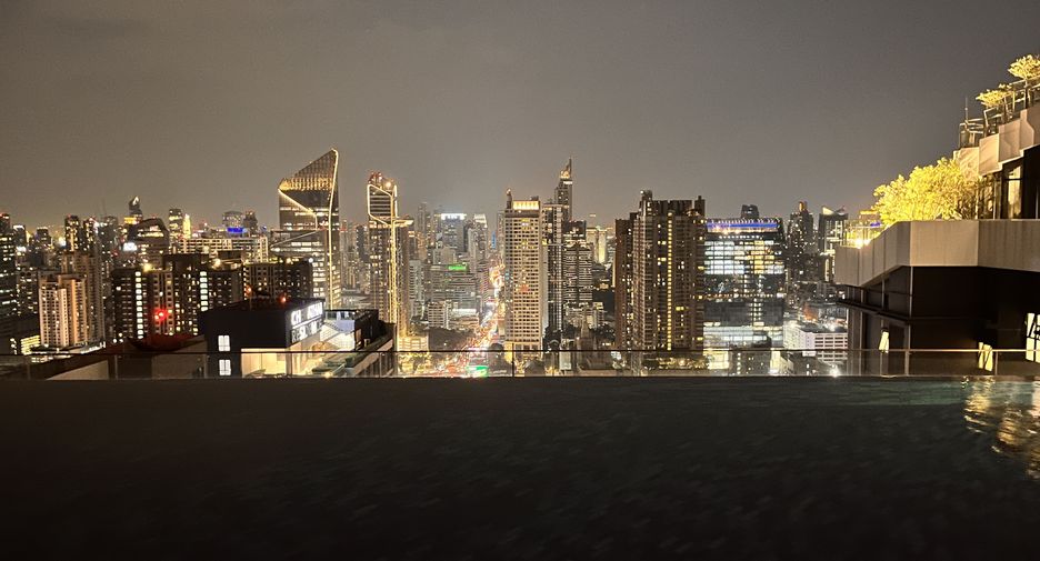 For sale and for rent studio condo in Huai Khwang, Bangkok
