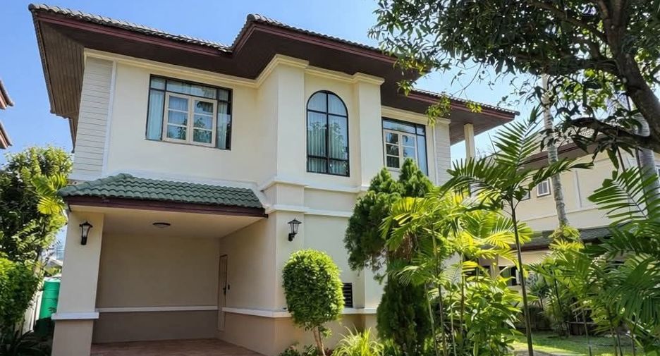 For rent 3 bedrooms house in San Kamphaeng, Chiang Mai