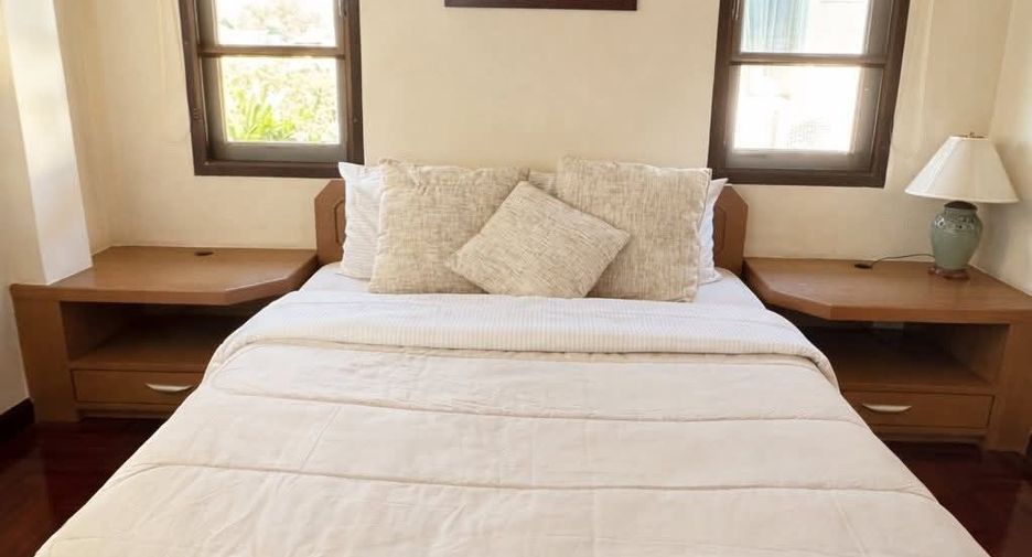 For rent 3 bedrooms house in San Kamphaeng, Chiang Mai