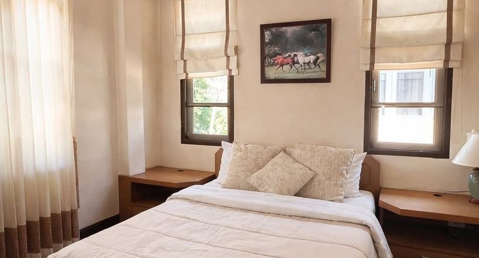 For rent 3 bedrooms house in San Kamphaeng, Chiang Mai