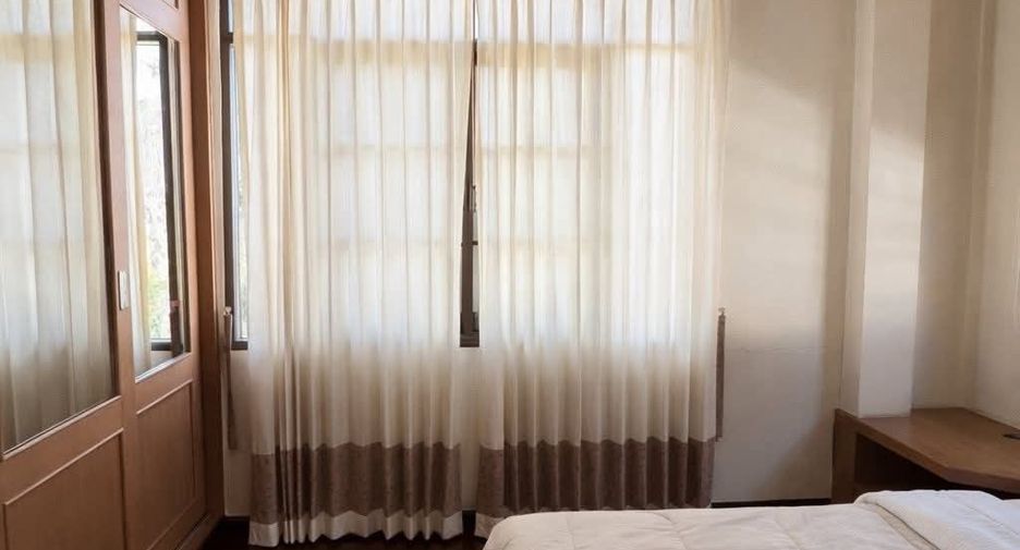 For rent 3 bedrooms house in San Kamphaeng, Chiang Mai