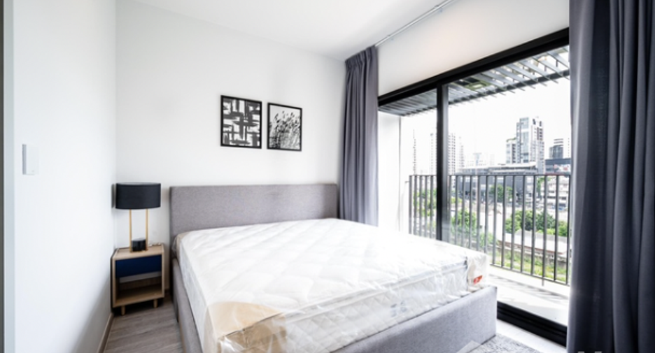 For sale 2 bedrooms condo in Watthana, Bangkok