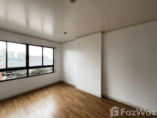 For rent studio condo in Bang Phlat, Bangkok
