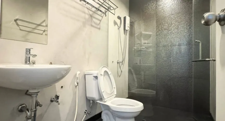 For rent 2 bedrooms condo in Mueang Chiang Mai, Chiang Mai