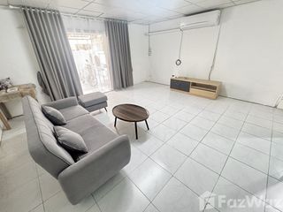 出售 2 卧室 联排别墅 在 Bang Phli, Samut Prakan