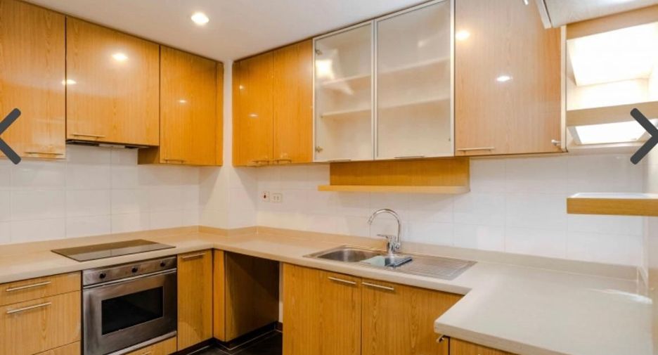 For sale and for rent 3 bedrooms condo in Watthana, Bangkok