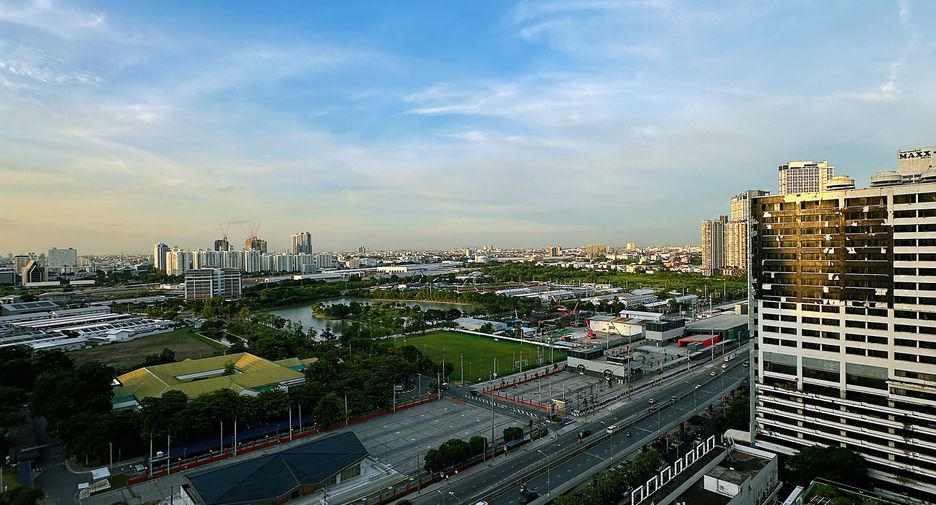 For sale studio condo in Huai Khwang, Bangkok