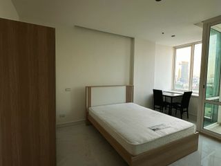 For sale studio condo in Huai Khwang, Bangkok