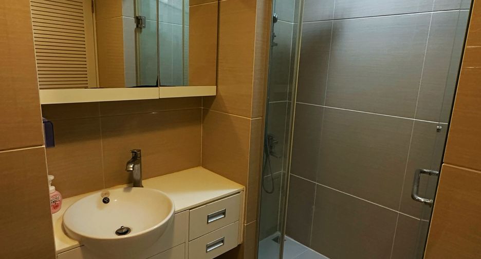 For sale studio condo in Huai Khwang, Bangkok