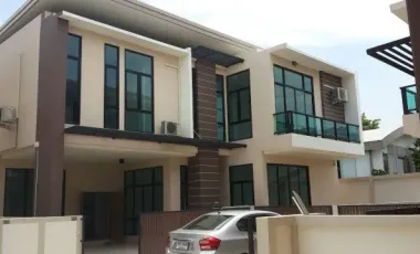 出售 4 卧室 独立屋 在 Lat Phrao, 曼谷