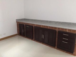 出售 4 卧室 独立屋 在 Lat Phrao, 曼谷