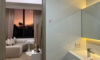 Продажа 1 кровать кондо в Пхра Кханонг, Бангкок