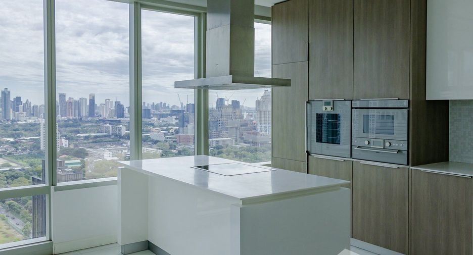 Wohnung zum Kauf mit 3 Zimmer in Pathum Wan, Bangkok