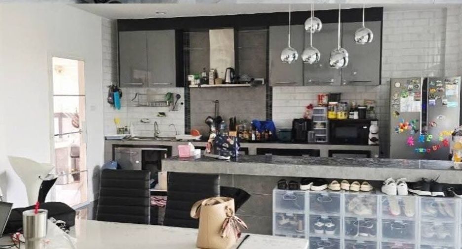 For rent 5 bedrooms house in San Sai, Chiang Mai