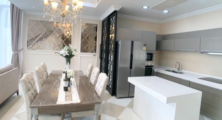 For sale and for rent 3 bedrooms house in Watthana, Bangkok