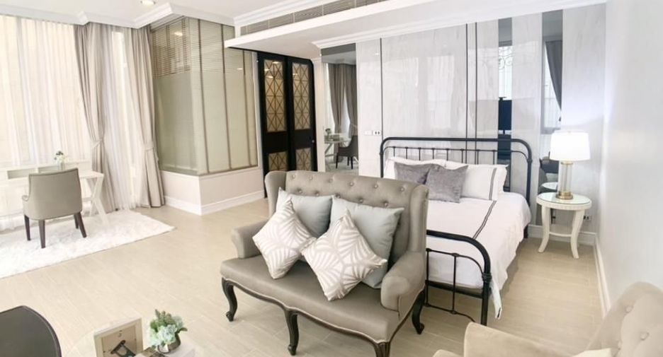 For sale and for rent 3 bedrooms house in Watthana, Bangkok