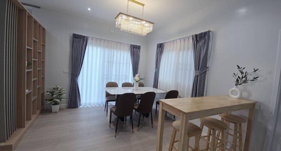 Casa en alquiler de 4 habitaciones en San Sai, Chiang Mai