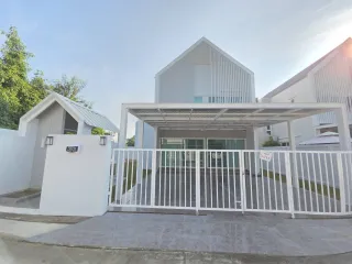 出租 4 卧室 独立屋 在 San Sai, Chiang Mai