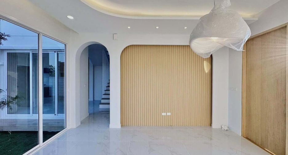 Villa en venta de 3 habitaciones en Saraphi, Chiang Mai